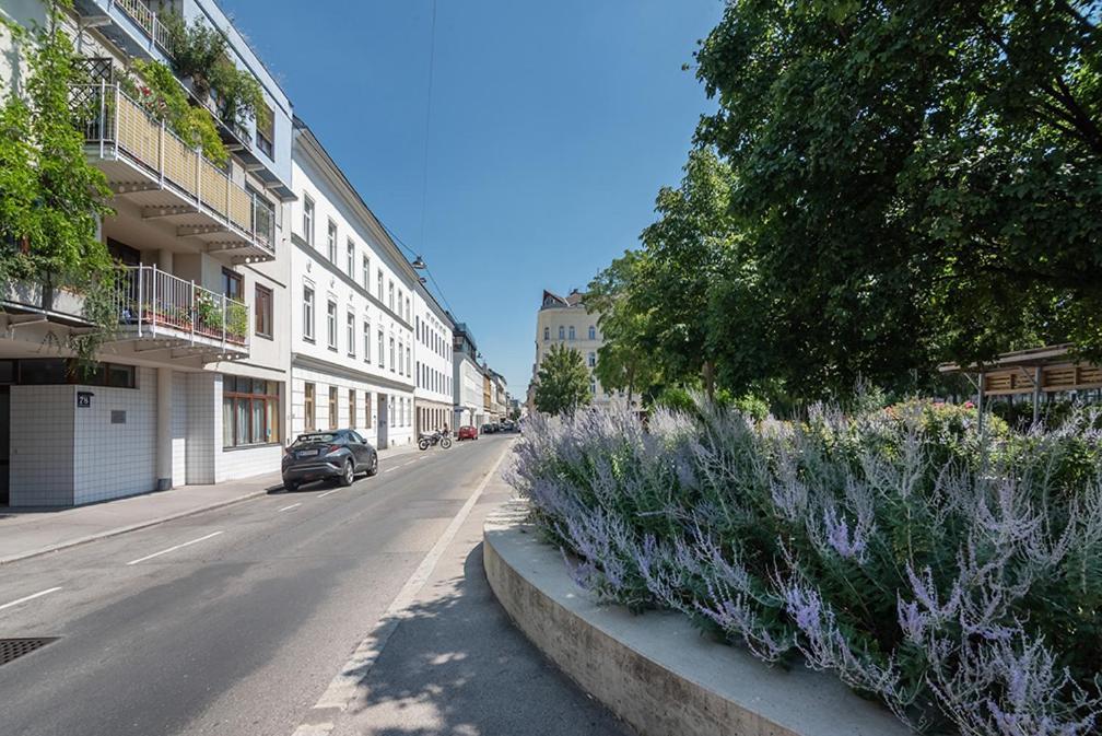 Colorful Apartment Facing Green Courtyard Vienna Exterior photo