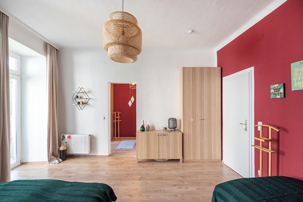 Colorful Apartment Facing Green Courtyard Vienna Exterior photo